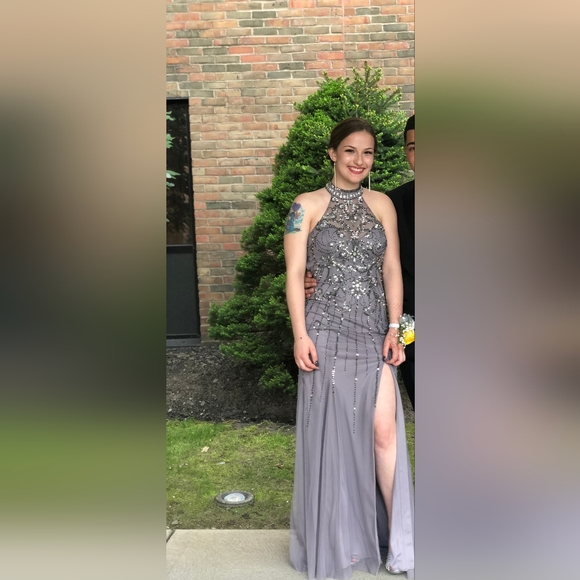 Prom Dress - Picture 2 of 5